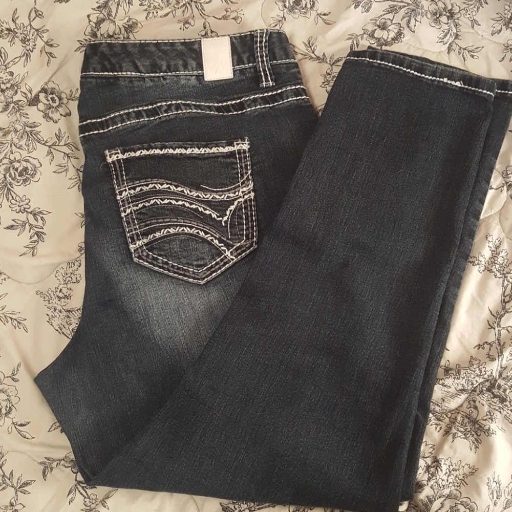 Maurices jeans
